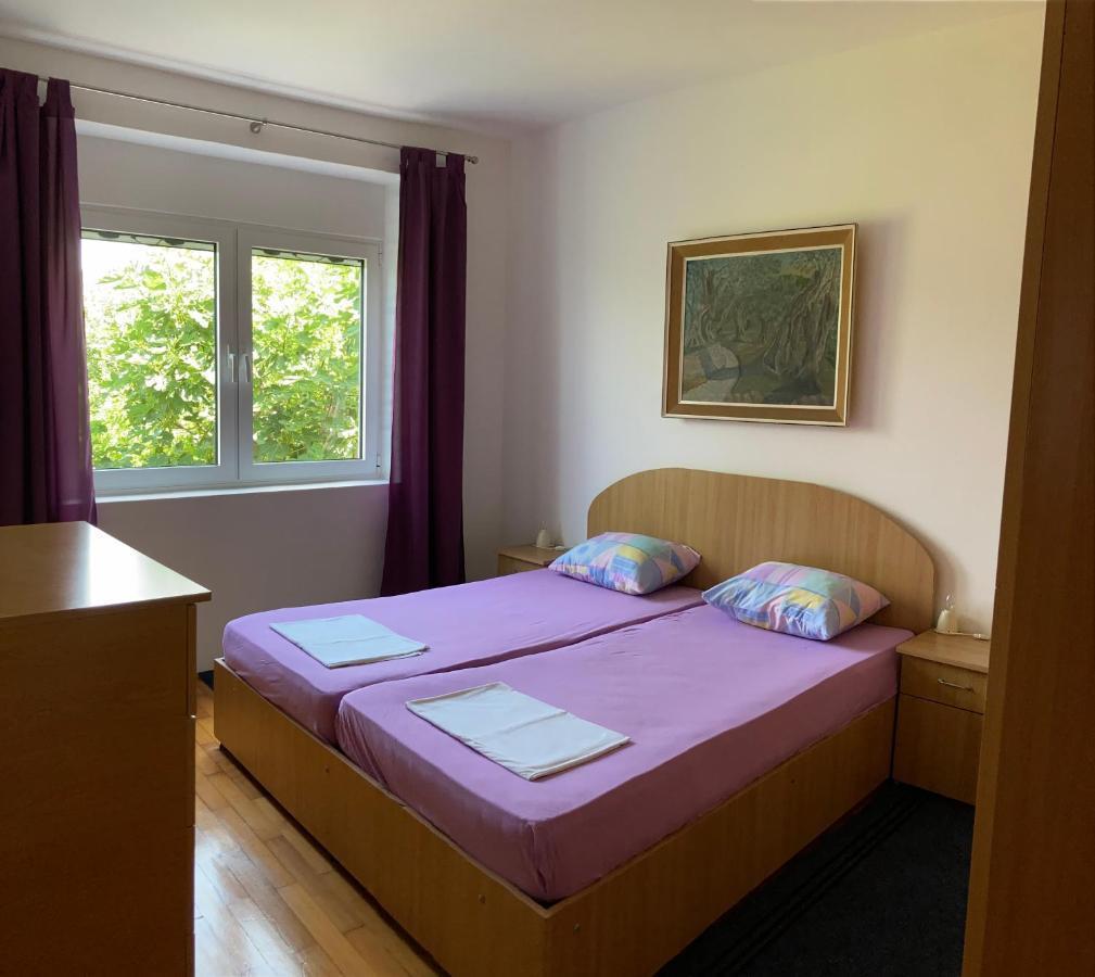 Apartman Carmak Ulcinj Exterior photo
